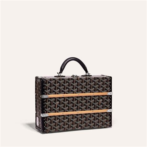 maison goyard trunks